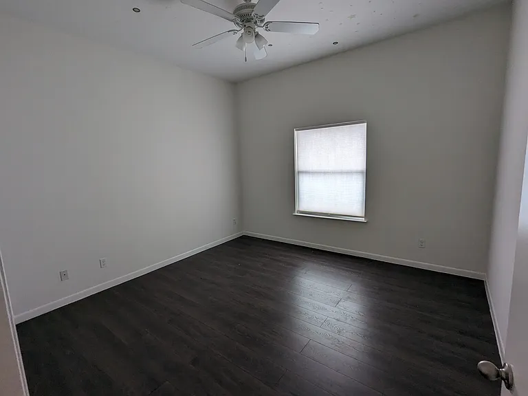 5211 Shalom Dr — Photo 13
