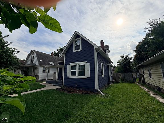 3rd image of 328 S Grand Ave