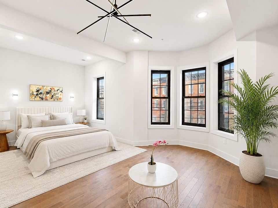 1st image of 547 Palisade Ave #2
