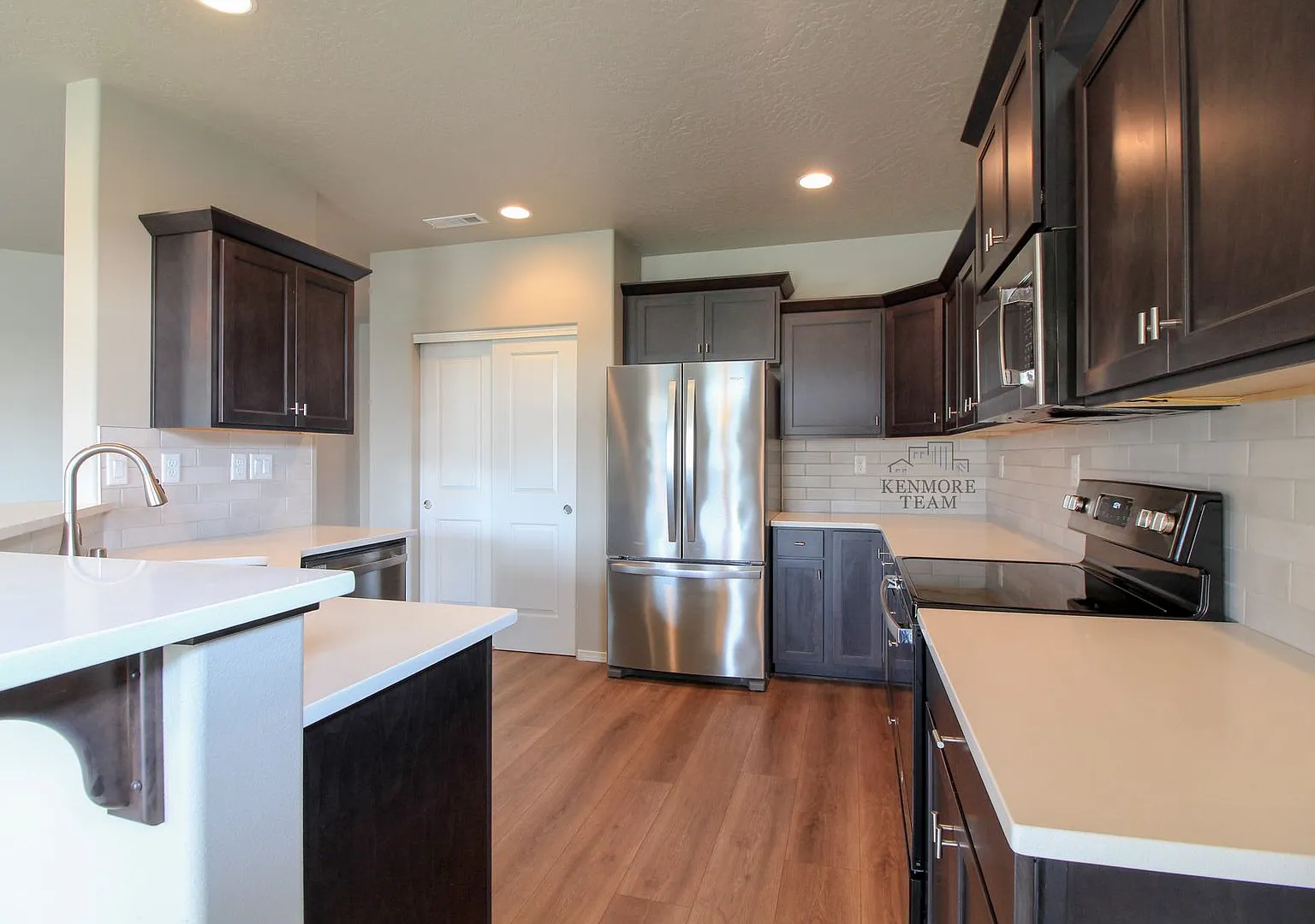3 Bedroom, 2 Bath Home in Richland — Photo 2