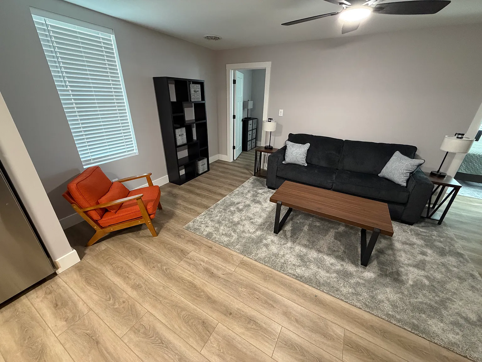 2 bed, 975 sqft, $1,900 — Photo 2