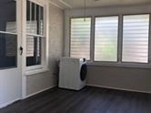 2nd image of 910 Park Ave #B