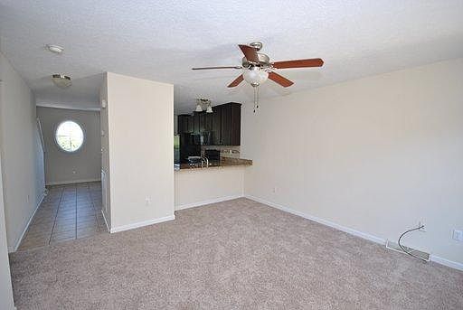 4th image of 23 Gloucester Dr