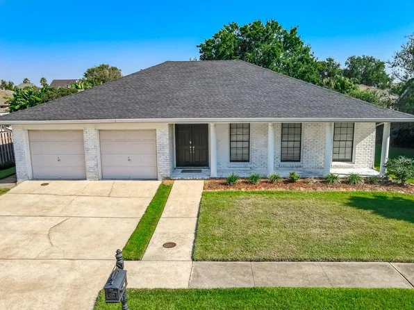 624 Fleurie Dr, Kenner, LA 70065