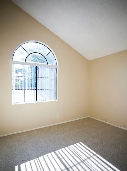 Lakeview Village Apartments — Photo 5