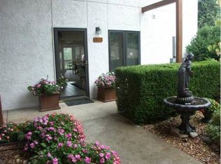 1607 Paradise Landing Rd #C-7, Kimberling City, MO 65686