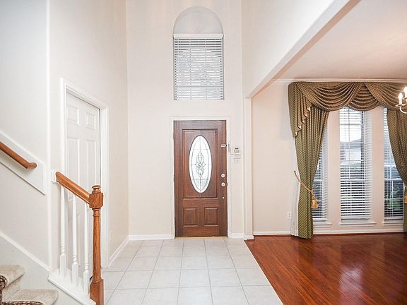2nd image of 14234 Silver Glade Ln