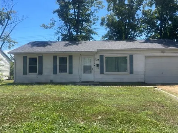 813 Saint Matthew Dr, Cahokia, IL 62206