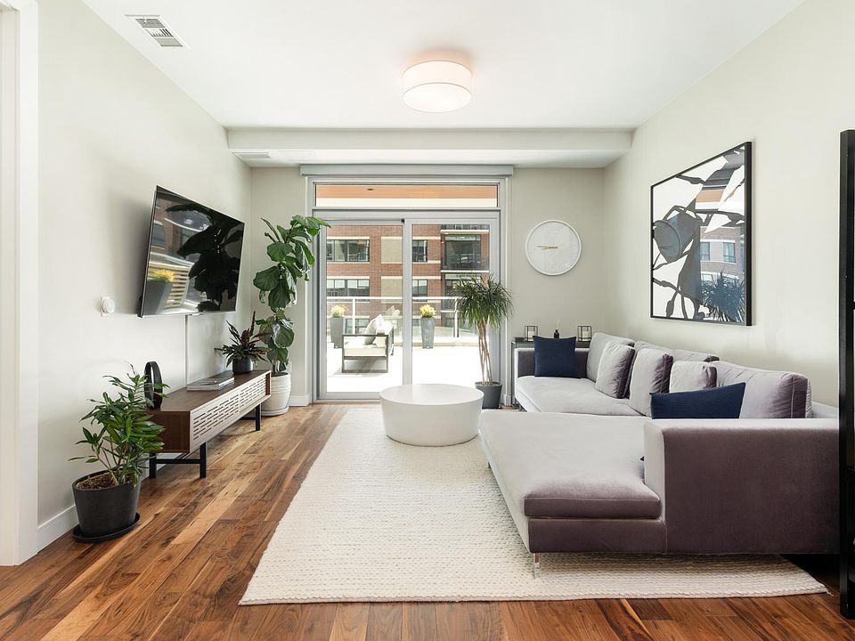 1st image of 4200 W 17th Ave #217