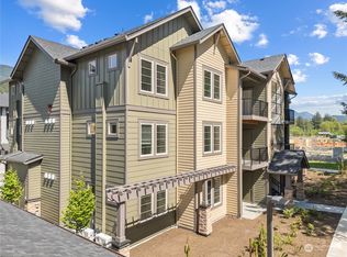 1229 Meander Way SE #203, North Bend, WA