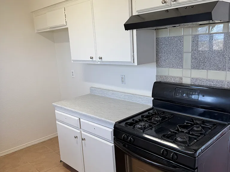 3007 Pat Ave #4 — Photo 5