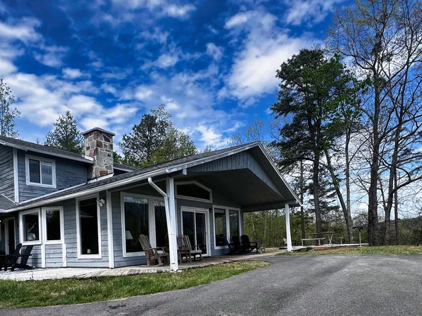 1030 Fox Tail Trl, Gatlinburg, TN 37738