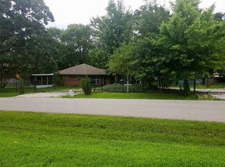 904 Cedarcrest Dr, Tool, TX 75143