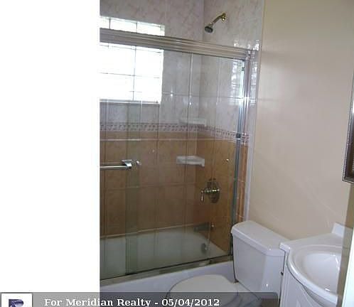 5th image of 1540 Ferngran Ave