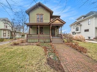 226 Stuart Ave, Kalamazoo, MI 49007