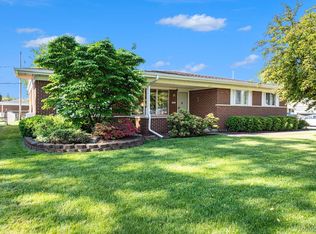 5088 Mill Wheel Dr, Grand Blanc, MI 48439