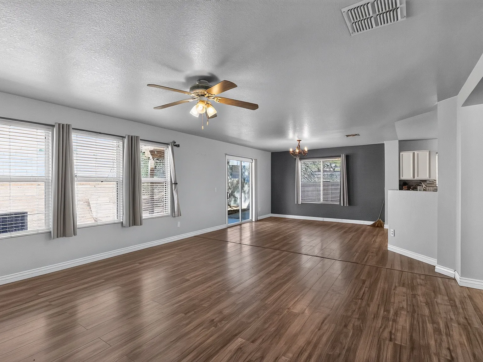 3 bed, 2.5 bath, 2250 sqft, $2,195 — Photo 1