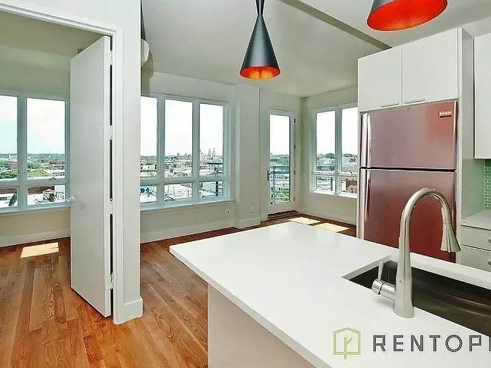 1st image of 1433 De Kalb Ave #1C