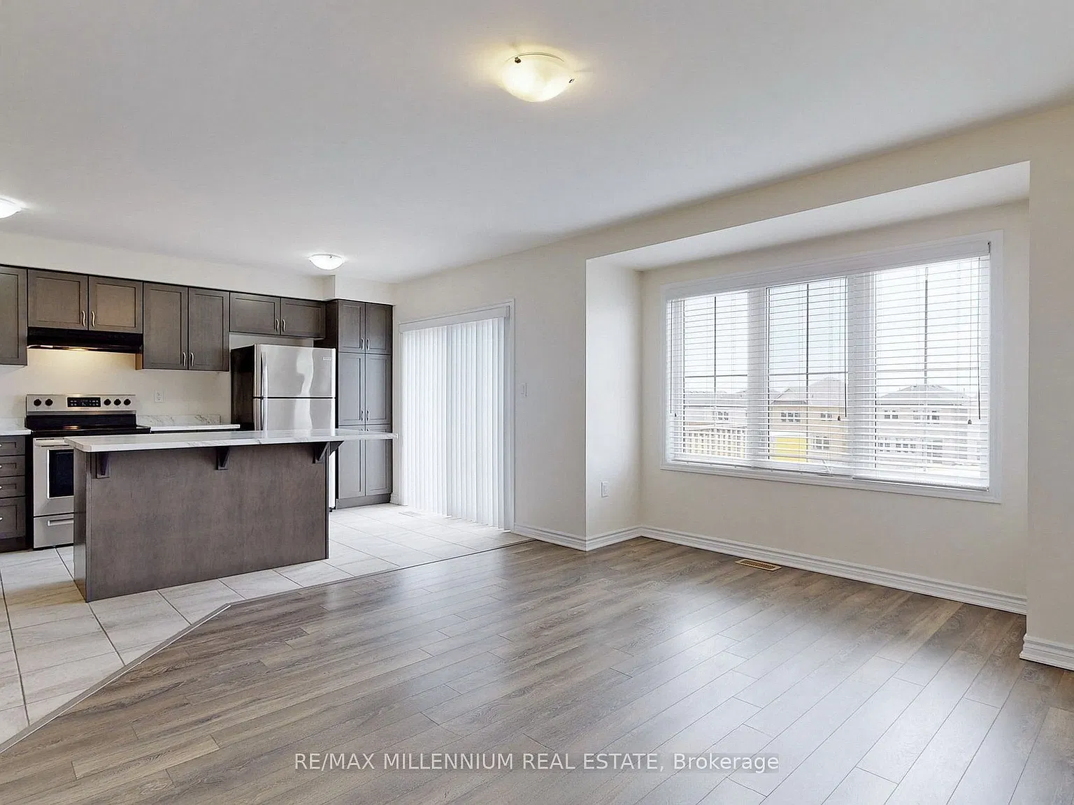 4 bed, $2,850 — Photo 3