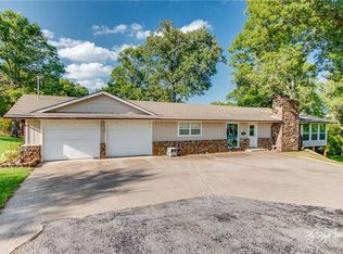 219 W Little Flock Dr, Rogers, AR 72756