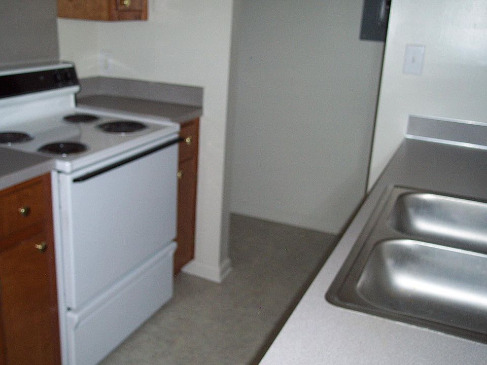 2nd image of 1217 E East Firetower Rd #M