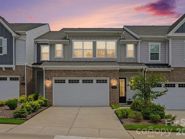3019 Wittering Dr, Charlotte, NC 28226