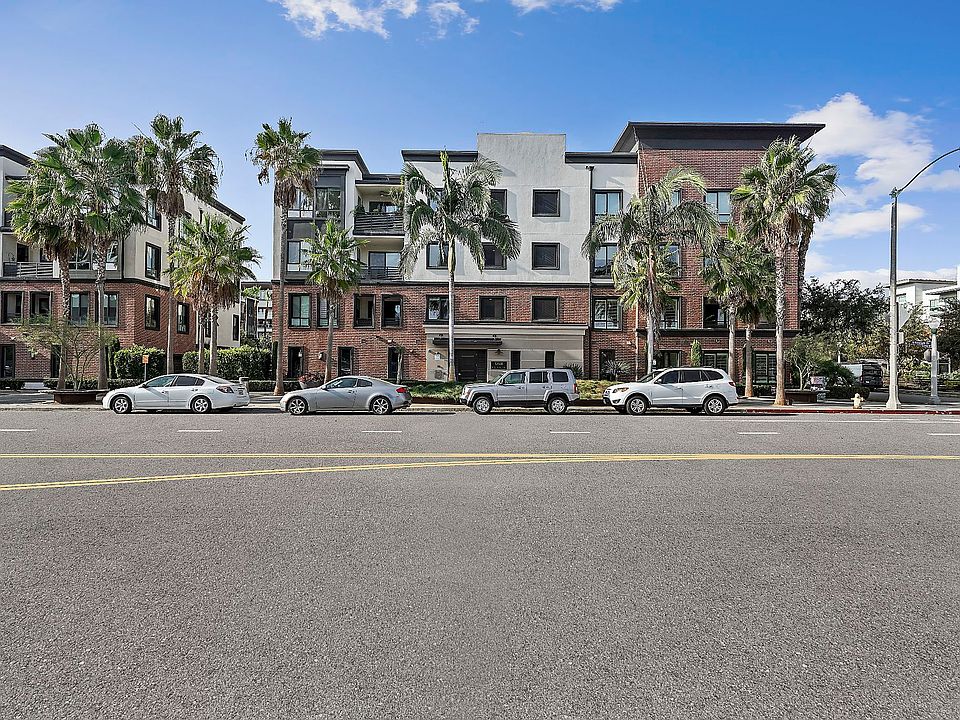 1st image of 12558 W Fielding Cir APT 1