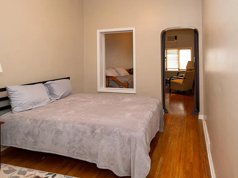 127 E Lincoln St #4 — Photo 4
