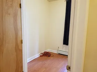 Rented by Manhattan Apartment Organization