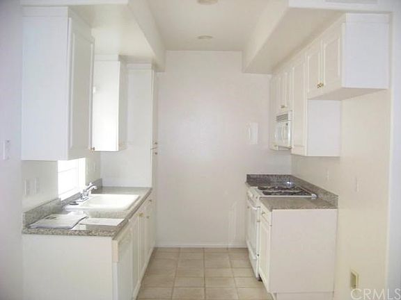 4th image of 2180 El Dorado St