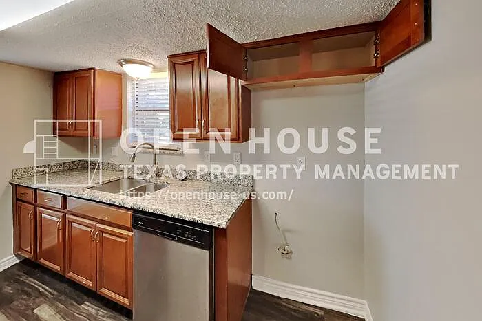 833 Harvest Glen Dr — Photo 6