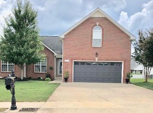 1160 Meadow Knoll Ln, Clarksville, TN 37040