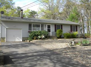5 Belay Ave, Barnegat, NJ 08005