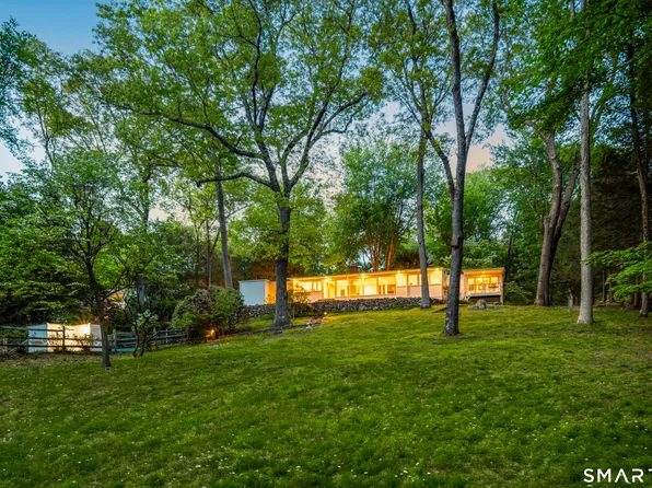 17 Richmond Hill Road, Weston, CT 06883