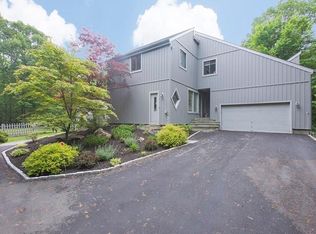 61 Judith Dr, Danbury, CT 06811