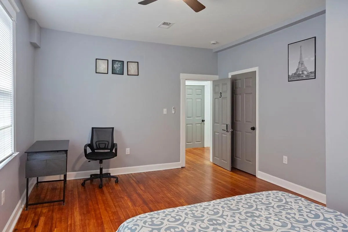 4 bed, 3.0 bath, 1800 sqft, $845 — Photo 2