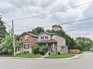 122 Cedarcrest Blvd, Toronto, ON M4B 2P3