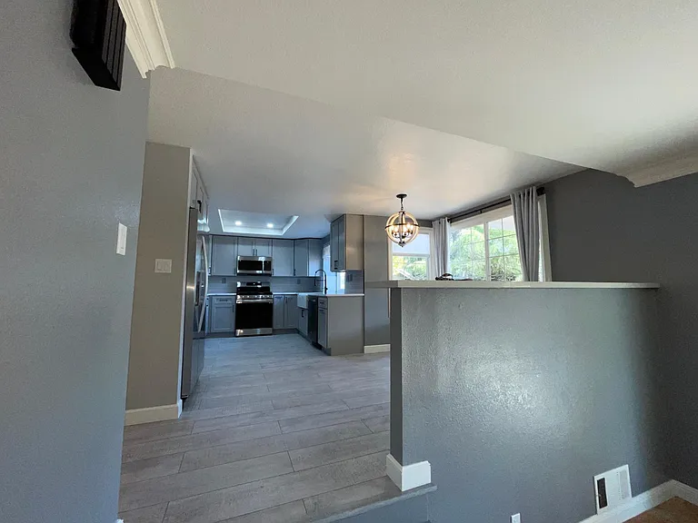 2254 Lake Crest Ct — Photo 10