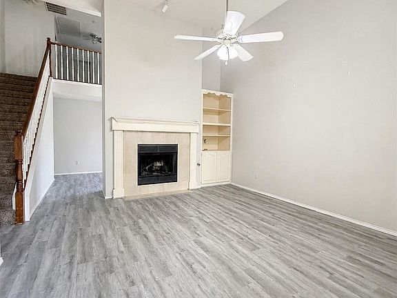 2nd image of 553 Raintree Cir