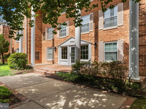 7721 Tremayne Pl APT 204, McLean, VA 22102