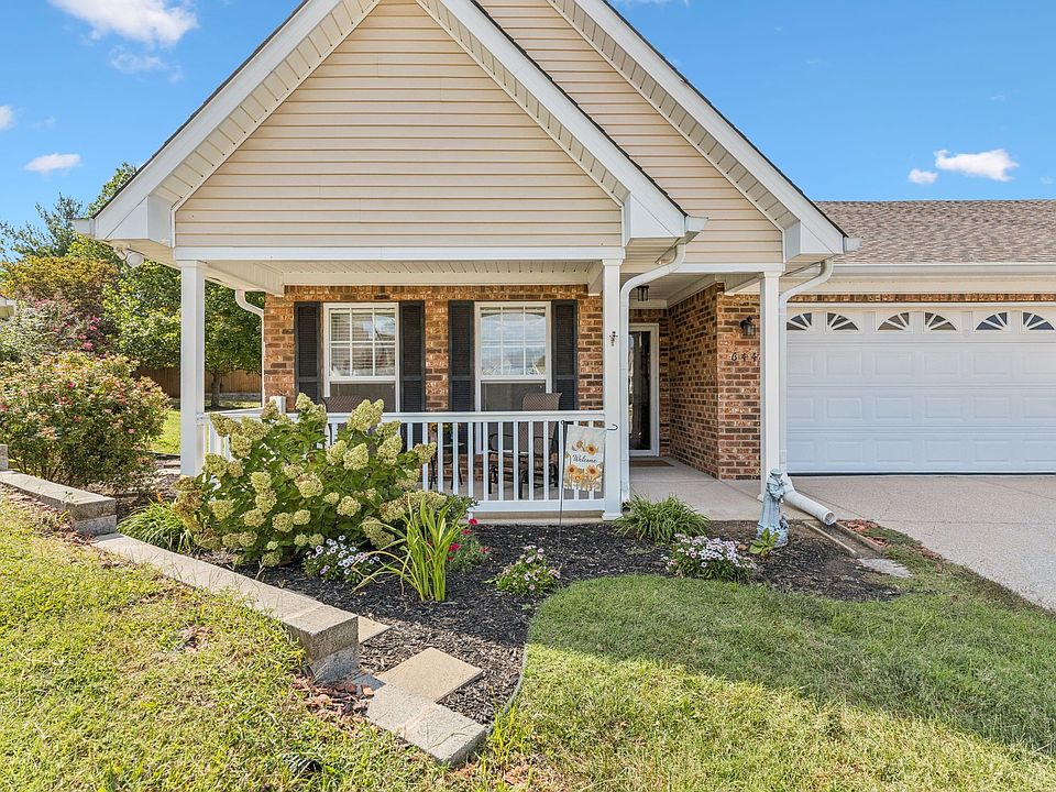 1st image of 644 Village Green Cir