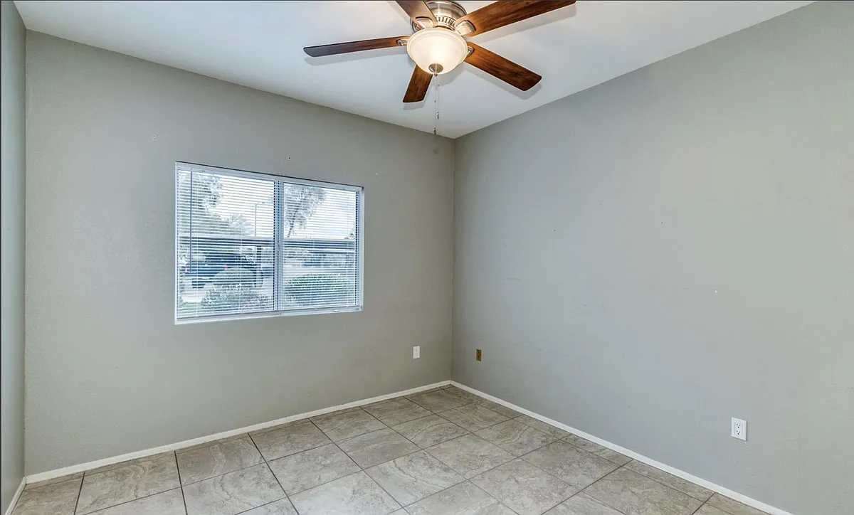 Building Photo - 11375 E Sahuaro Dr #1076