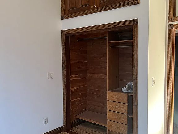 2nd image of 377 14th St APT 1R