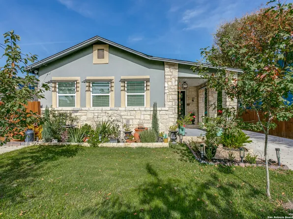 717 E MYRTLE ST, San Antonio, TX 78212