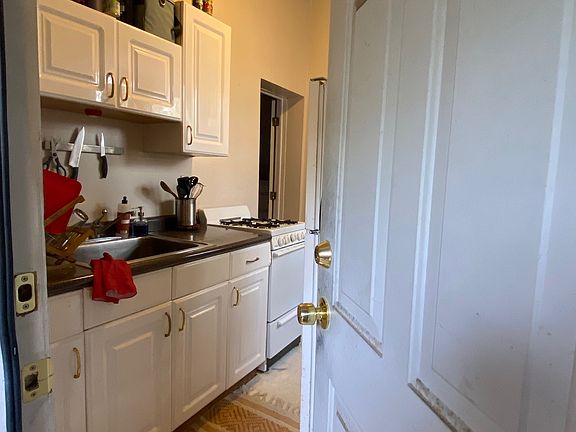 5th image of 4337 Pine St #1