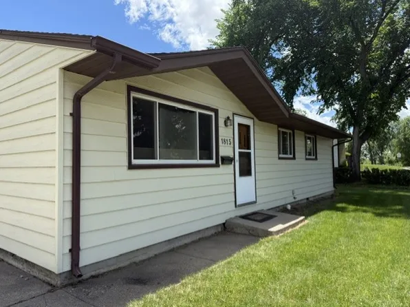 1815 N 5th St, Bismarck, ND 58501