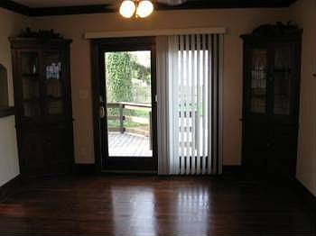 5th image of 15114 Lanning Ave