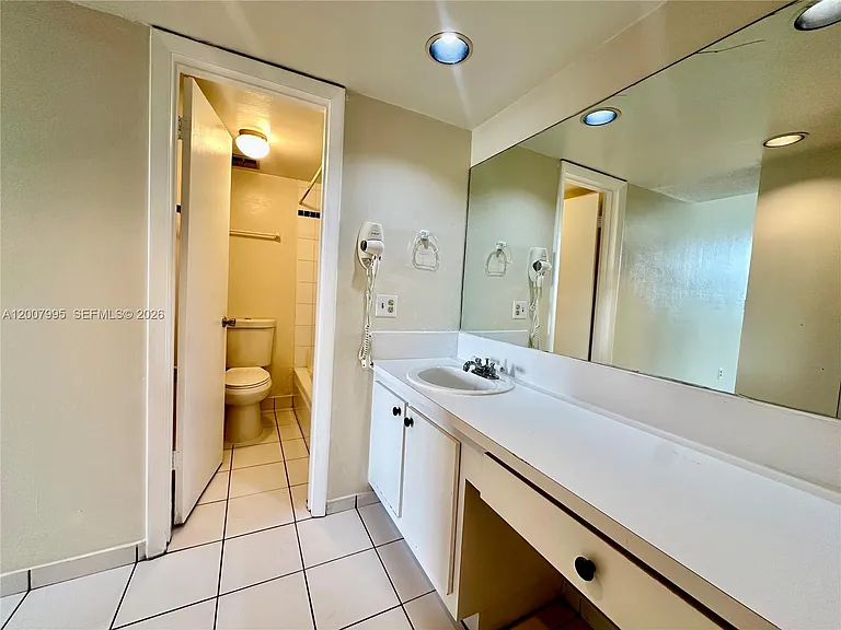 802 NW 87th Ave #315 — Photo 7