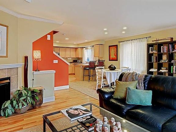 Living Rm overlooking DR