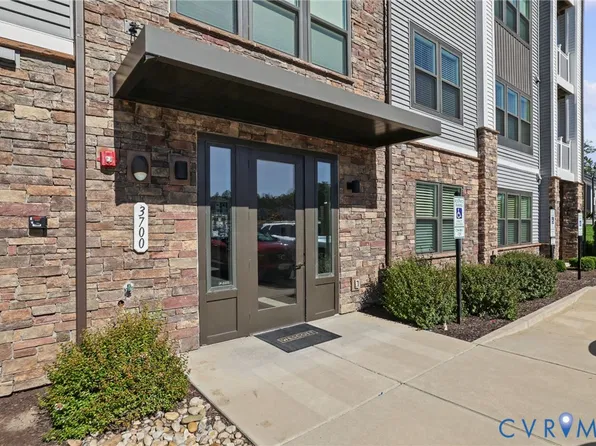 3700 Maze Runner Dr APT 105, Midlothian, VA 23112